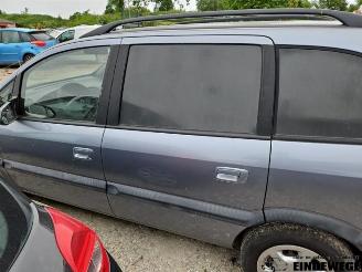 Opel Zafira Zafira (F75), MPV, 1998 / 2005 2.0 DI 16V picture 11