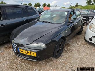 Coche siniestrado Alfa Romeo 147 147 (937), Hatchback, 2000 / 2010 1.6 Twin Spark 16V 2006/3