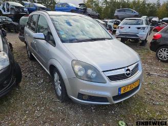 Dezmembrări autoturisme Opel Zafira Zafira (M75), MPV, 2005 / 2015 2.2 16V Direct Ecotec 2007/11