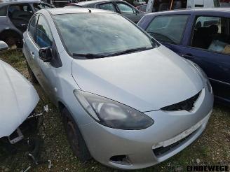demontáž osobní automobily Mazda 2 2 (DE), Hatchback, 2007 / 2015 1.4 CDVi 16V 2008/5