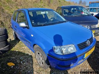Coche siniestrado Volkswagen Polo Polo III (6N2), Hatchback, 1999 / 2001 1.4 2001/1