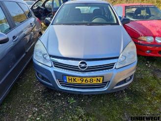 Vrakbiler auto Opel Astra Astra H (L48), Hatchback 5-drs, 2004 / 2014 1.6 16V 2009/2