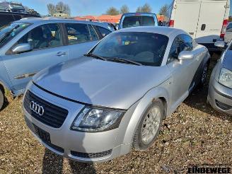 Vrakbiler auto Audi TT TT (8N3), Coupe, 1998 / 2006 1.8 20V Turbo Quattro 1999/3