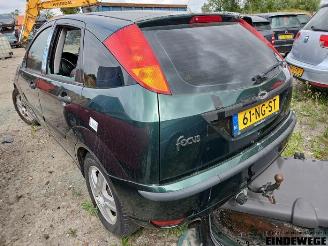 Ford Focus Focus 1, Hatchback, 1998 / 2004 1.6 16V picture 2