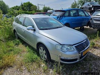 Salvage car Volkswagen Passat Passat Variant (3C5), Combi, 2005 / 2010 2.0 FSI 16V 2007/3