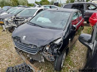  Peugeot 108 108, Hatchback, 2014 1.0 12V 2014/12