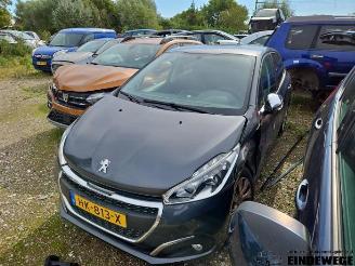 Schadeauto Peugeot 208 208 I (CA/CC/CK/CL), Hatchback, 2012 / 2019 1.2 Vti 12V PureTech 82 2015/11
