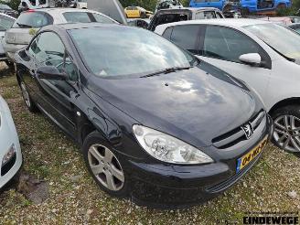 Coche siniestrado Peugeot 307 307 CC (3B), Cabrio, 2003 / 2009 1.6 16V 2004/3