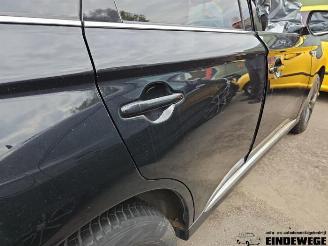 Mitsubishi Outlander Outlander (GF/GG), SUV, 2012 / 2022 2.4 16V PHEV 4x4 picture 19