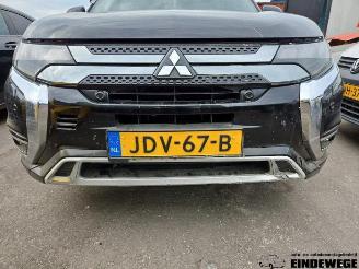Mitsubishi Outlander Outlander (GF/GG), SUV, 2012 / 2022 2.4 16V PHEV 4x4 picture 26