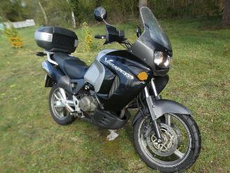 voitures motocyclettes  Honda Varadero 1000  2001/5