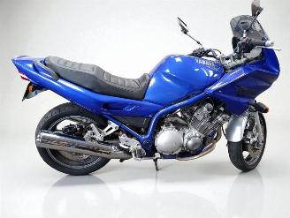krockskadad bil motor Yamaha XJ 900 DIVERSION 1997/10