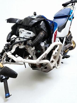 Honda  CRF AFRICA TWIN picture 19