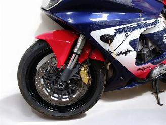 Honda CBR 900 RR picture 5