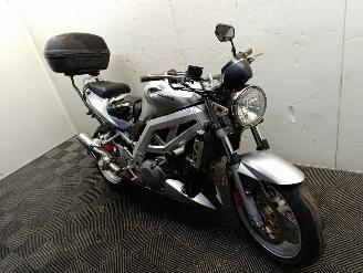 Schade motor Suzuki SV 1000 N 2005/4