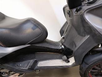 Piaggio  MP3 picture 15