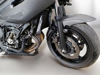 Yamaha XJ 6  picture 11