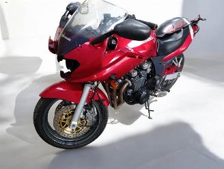 Kawasaki ZR - 7 S picture 7