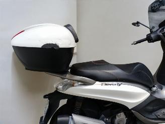 Piaggio  BEVERLY picture 12