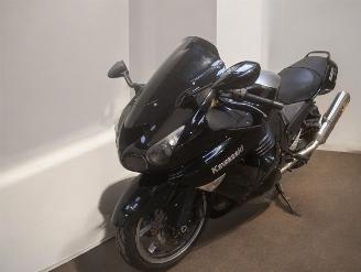 Kawasaki ZZ- R 1400  picture 9