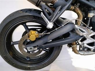 Triumph Street Triple  picture 11