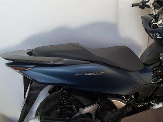 Honda  PCX picture 6