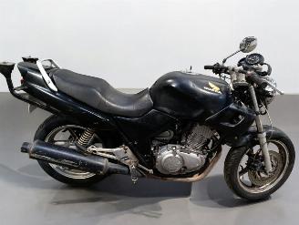 Vaurioauto  motor cycles Honda CB 500  1999/9