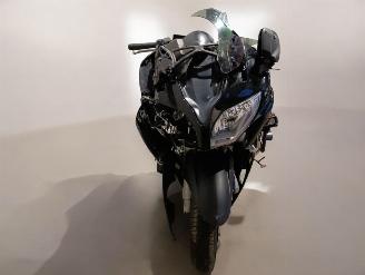 Yamaha FJR 1300  picture 2