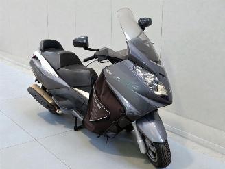 škoda koloběžky Peugeot  SATELIS 2008/2