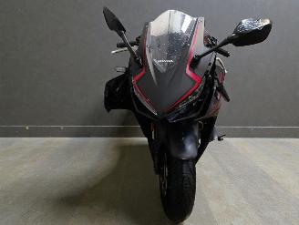 Honda CBR 500 R  picture 2
