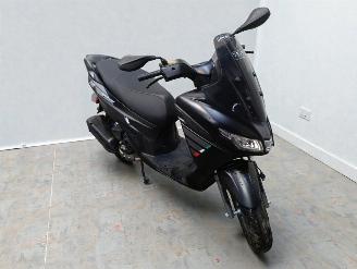 Aprilia  SXR picture 8