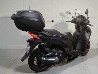 Honda  SH A picture 5