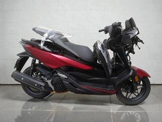 damaged scooters Honda  FORZA 2018/10