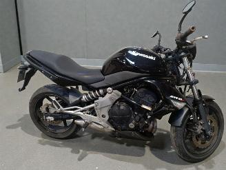 škoda motocykly Kawasaki ER - 6 N  2011/6
