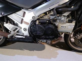Honda VFR 750 F picture 20