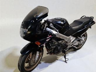 Honda VFR 750 F picture 4
