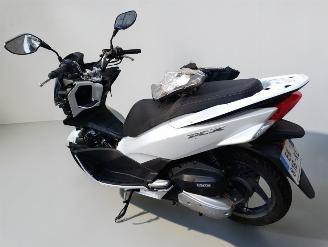 Honda  PCX picture 10