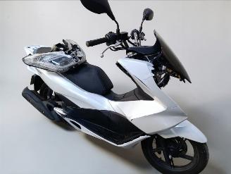 dommages scooters Honda  PCX 2017/2
