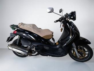 škoda koloběžky Piaggio  BEVERLY 2009/11