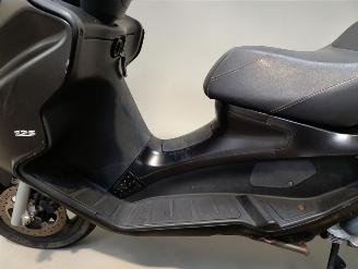 Piaggio  XEVO picture 18