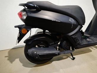 Peugeot  STREET ZONE picture 9