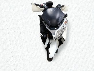 Suzuki  BURGMAN picture 4