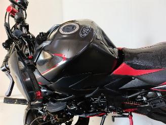 Suzuki GS 750 R picture 9