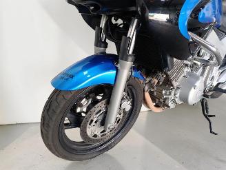 Yamaha TDM 850  picture 11