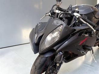 Yamaha YZF - R6  picture 14