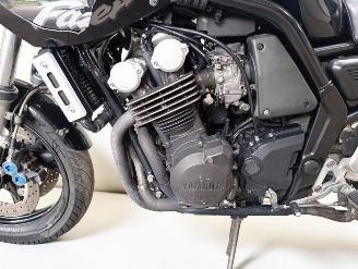 Yamaha FZ 6 Fazer  picture 2