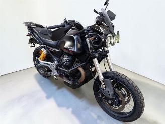 danneggiata motocicli Moto Guzzi V 850 TT 2021/2