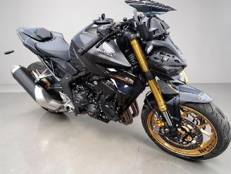krockskadad bil motor Honda CB 1000  2025/5