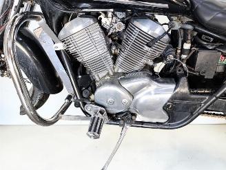 Honda VT 750 C picture 12