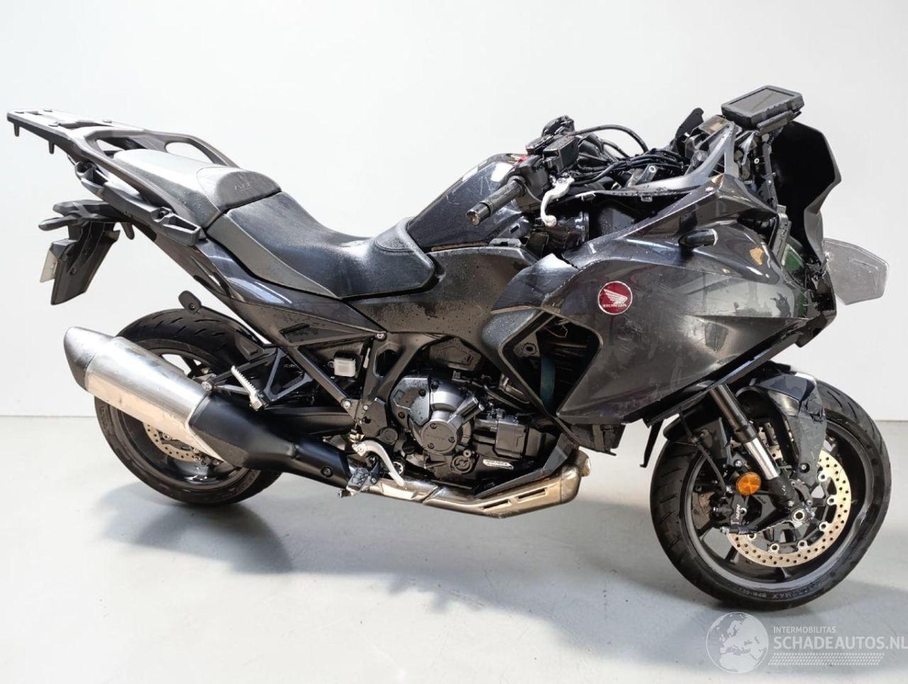 Honda  NT